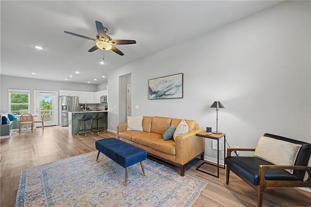 1141 Riverside Drive, Bentonville, AR 72713