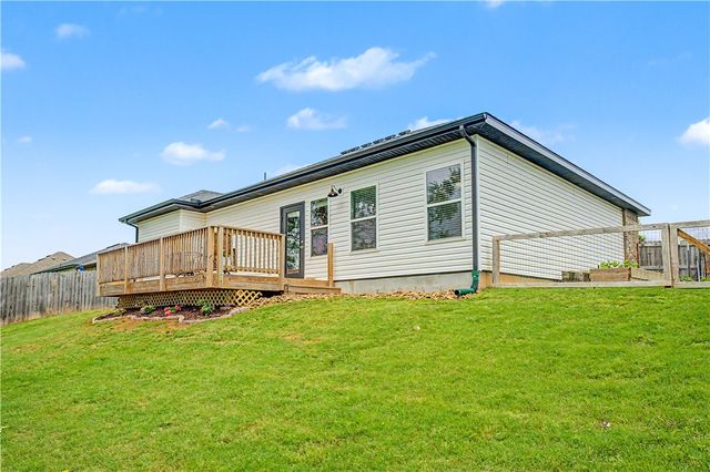 1141 Riverside Drive, Bentonville, AR 72713