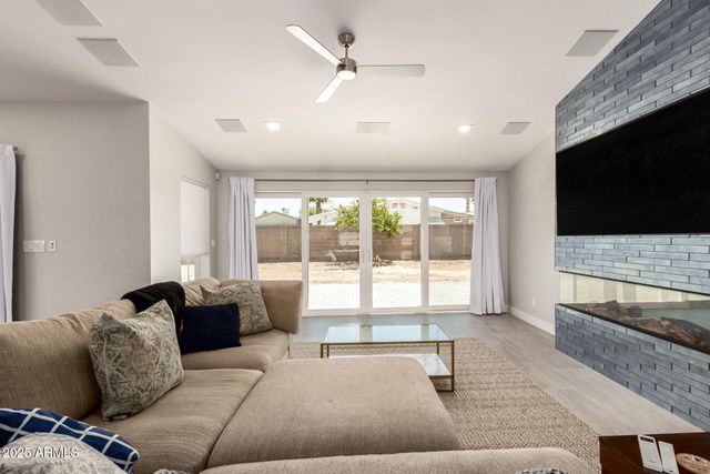 1513 S 108TH Way, Chandler, AZ 85286