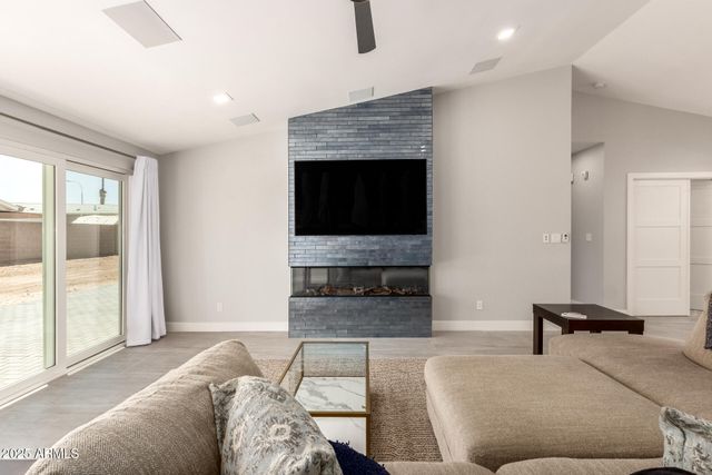 1513 S 108TH Way, Chandler, AZ 85286