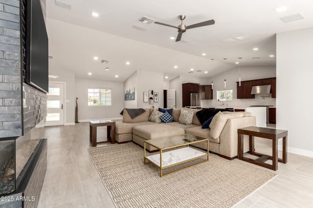 1513 S 108TH Way, Chandler, AZ 85286