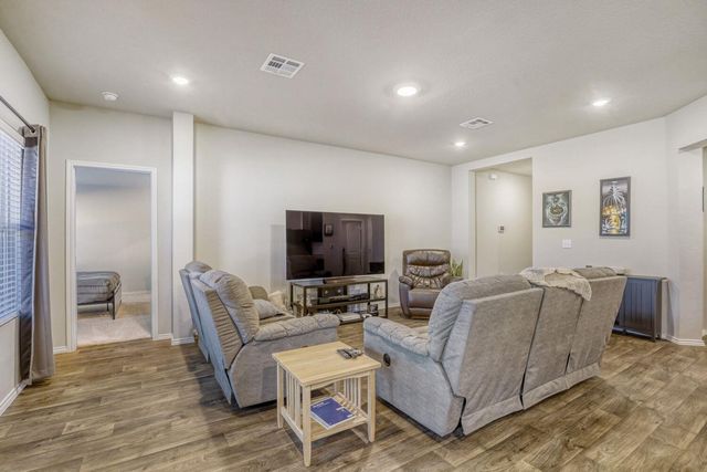 6109 Brocade DR, Austin, TX 78724