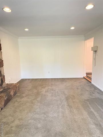 3028 Caswell Drive, Troy, MI 48084