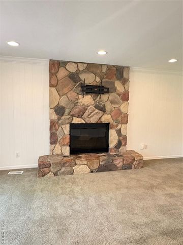 3028 Caswell Drive, Troy, MI 48084