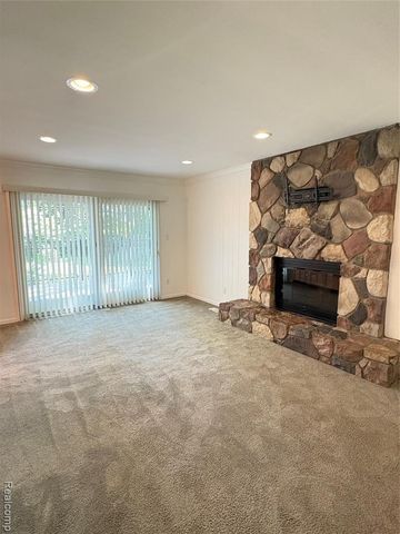 3028 Caswell Drive, Troy, MI 48084
