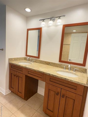 3028 Caswell Drive, Troy, MI 48084