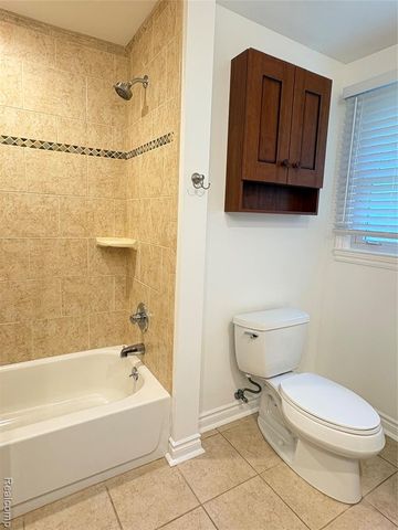 3028 Caswell Drive, Troy, MI 48084