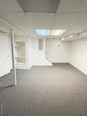3028 Caswell Drive, Troy, MI 48084