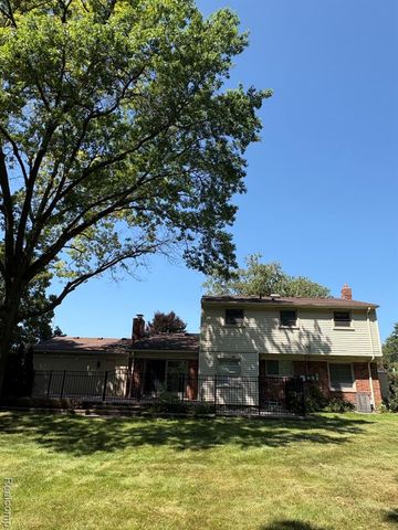 3028 Caswell Drive, Troy, MI 48084