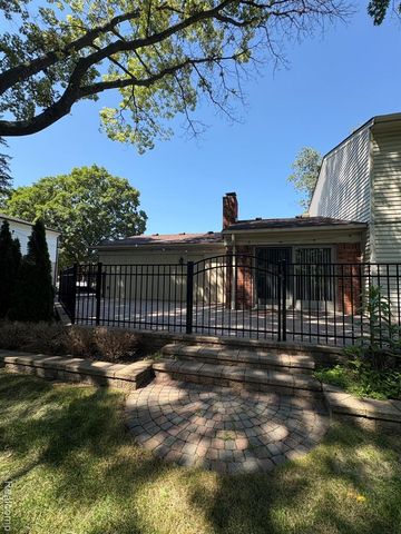 3028 Caswell Drive, Troy, MI 48084