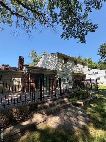 3028 Caswell Drive, Troy, MI 48084