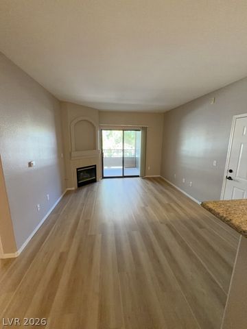 8250 North GRAND CANYON Drive 2158, Las Vegas, NV 89166