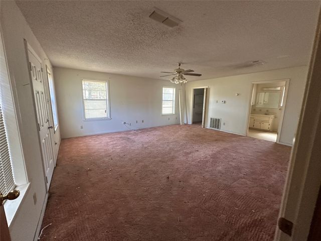 424 Irving Bluff Road, Shreveport, LA 71107