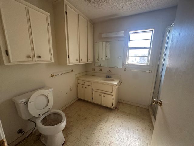 424 Irving Bluff Road, Shreveport, LA 71107