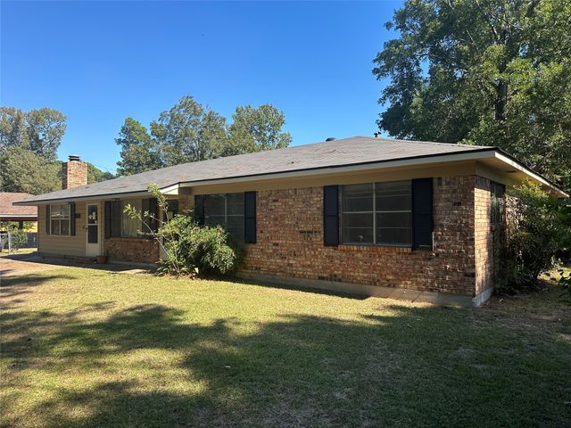 424 Irving Bluff Road, Shreveport, LA 71107