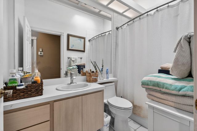 217 E Tall Oaks Circle, Palm Beach Gardens, FL 33410