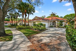 217 E Tall Oaks Circle, Palm Beach Gardens, FL 33410
