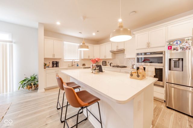 8752 Dorill Creek Lane, Indianapolis, IN 46259