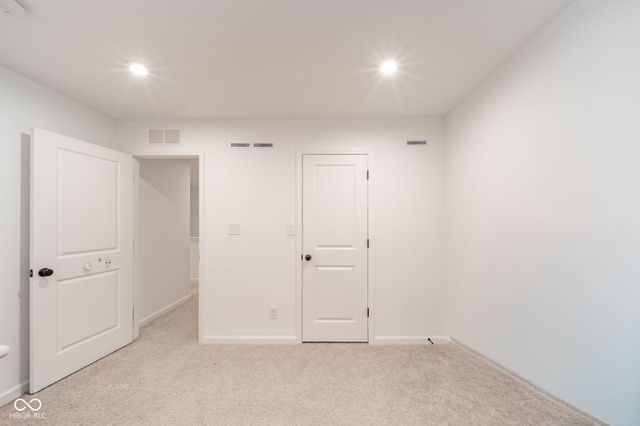 8752 Dorill Creek Lane, Indianapolis, IN 46259