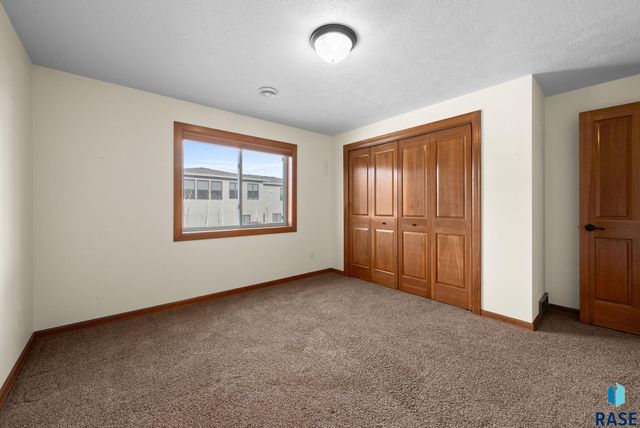 3000 W Stratton St Street, Sioux Falls, SD 57108