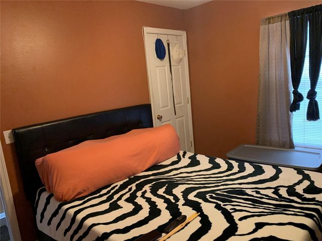 1807 E RAMPART STREET, Tampa, FL 33604