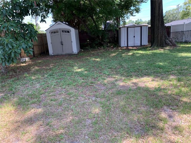 1807 E RAMPART STREET, Tampa, FL 33604
