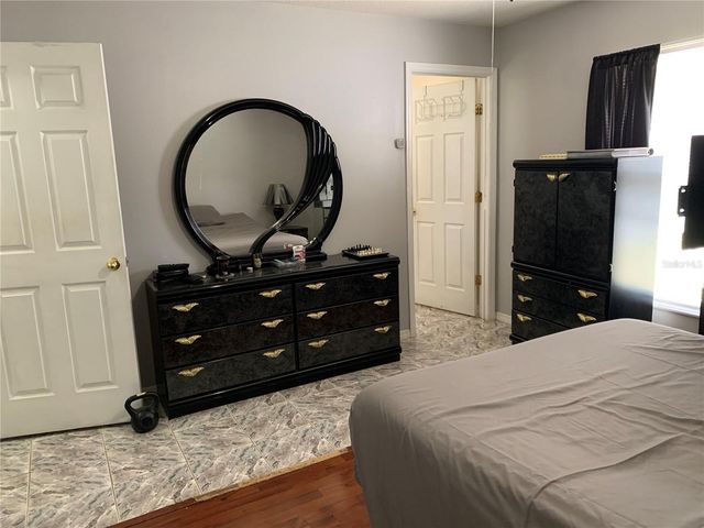 1807 E RAMPART STREET, Tampa, FL 33604