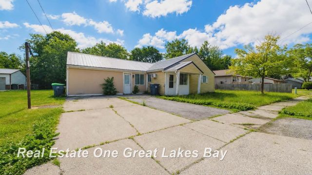 3531 Lionshead Lane, Saginaw, MI 48601