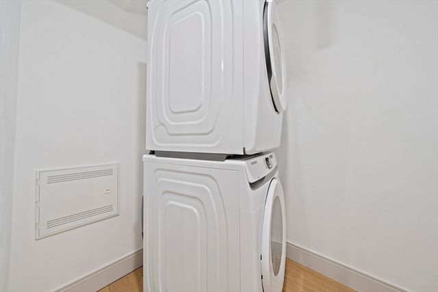 5 Breed St 4, Boston, MA 02128