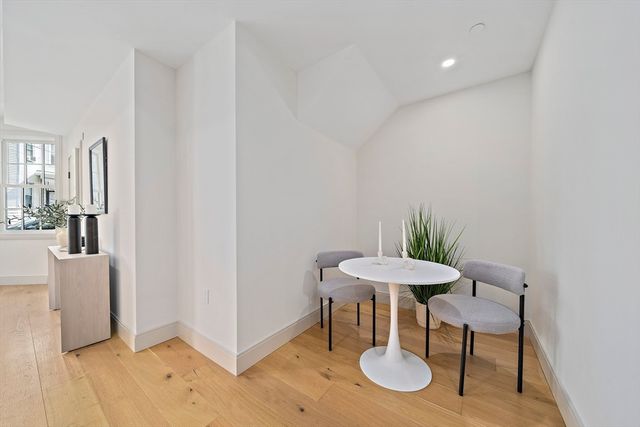 5 Breed St 4, Boston, MA 02128