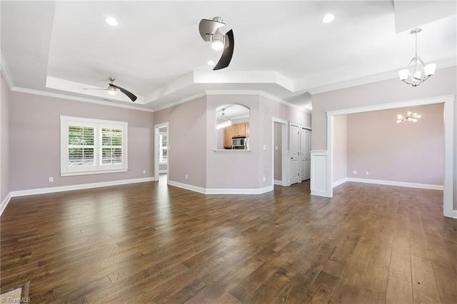 2100 Waterford Pointe Road, Lexington, NC 27292