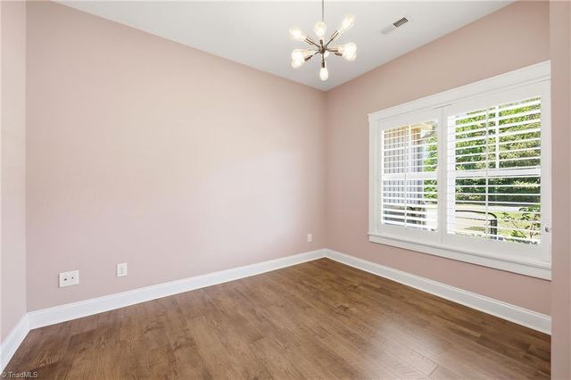 2100 Waterford Pointe Road, Lexington, NC 27292