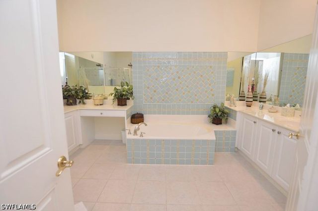 9267 MUSEO CT 204, Naples, FL 34114