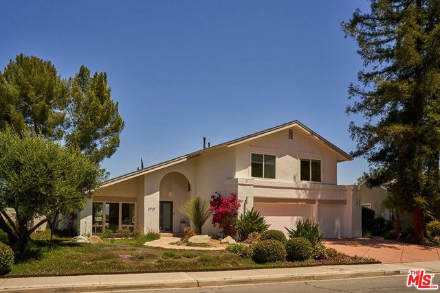 21737 Woodland Crest Drive, Woodland Hills, CA 91364
