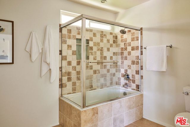 21737 Woodland Crest Drive, Woodland Hills, CA 91364
