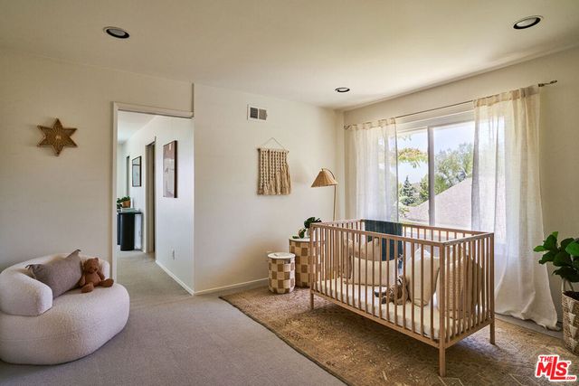 21737 Woodland Crest Drive, Woodland Hills, CA 91364