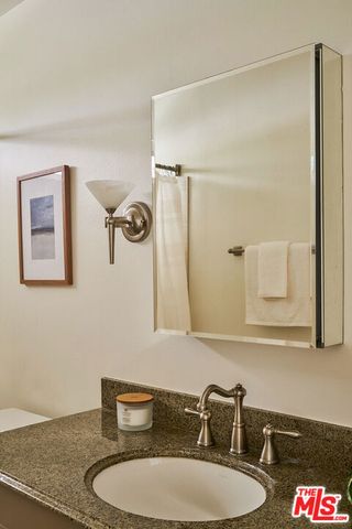 21737 Woodland Crest Drive, Woodland Hills, CA 91364