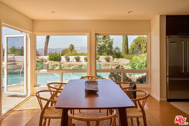 21737 Woodland Crest Drive, Woodland Hills, CA 91364