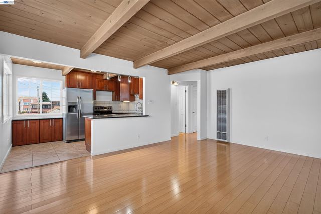 2318 Lowell Avenue, Richmond, CA 94804