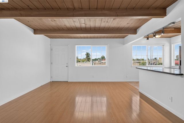 2318 Lowell Avenue, Richmond, CA 94804
