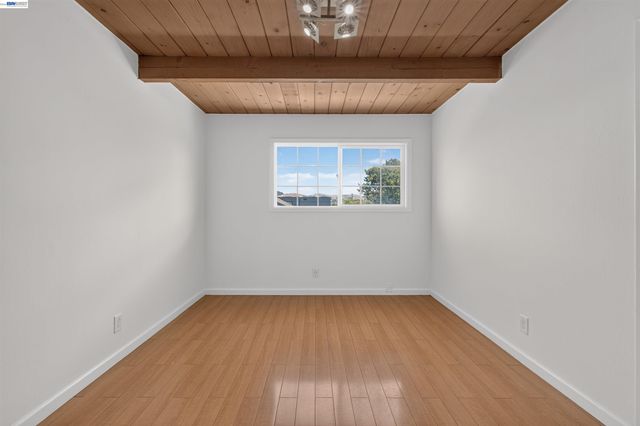 2318 Lowell Avenue, Richmond, CA 94804