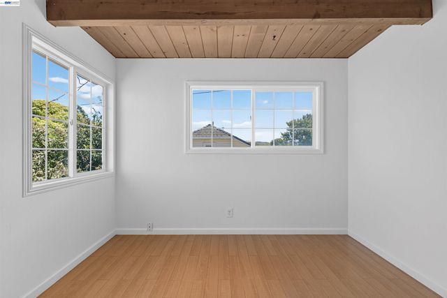 2318 Lowell Avenue, Richmond, CA 94804