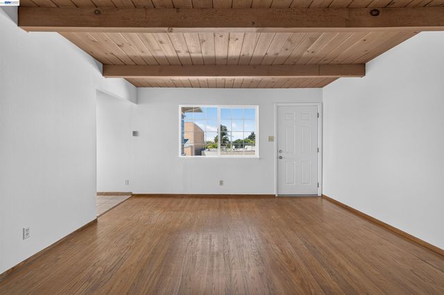 2318 Lowell Avenue, Richmond, CA 94804