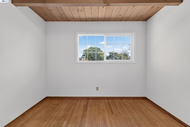 2318 Lowell Avenue, Richmond, CA 94804