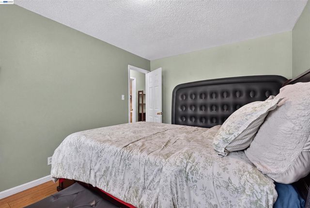 2318 Lowell Avenue, Richmond, CA 94804