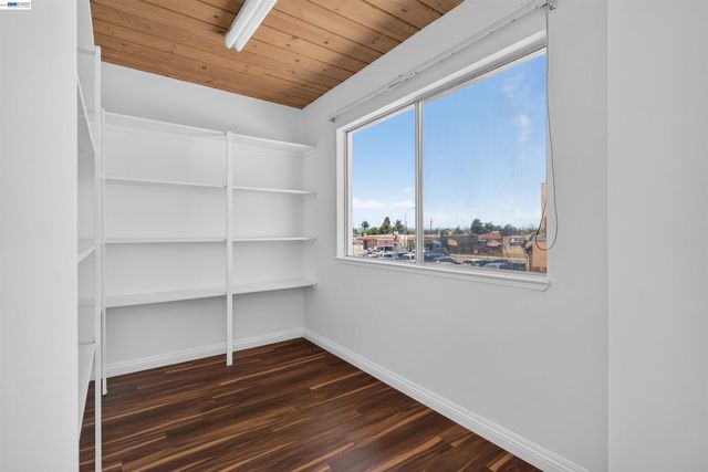 2318 Lowell Avenue, Richmond, CA 94804