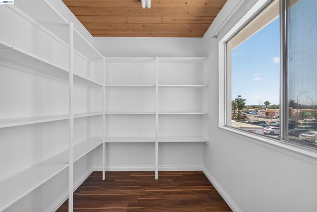 2318 Lowell Avenue, Richmond, CA 94804