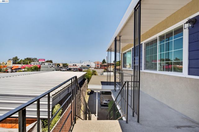 2318 Lowell Avenue, Richmond, CA 94804