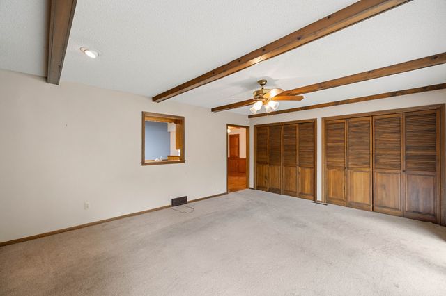 4601 Fairview Drive, Pleasant Hill, IA 50327