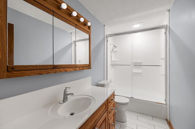 4601 Fairview Drive, Pleasant Hill, IA 50327
